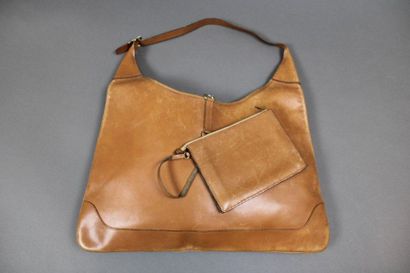 null Light brown leather bag with its matching pocket (small wear and tear)