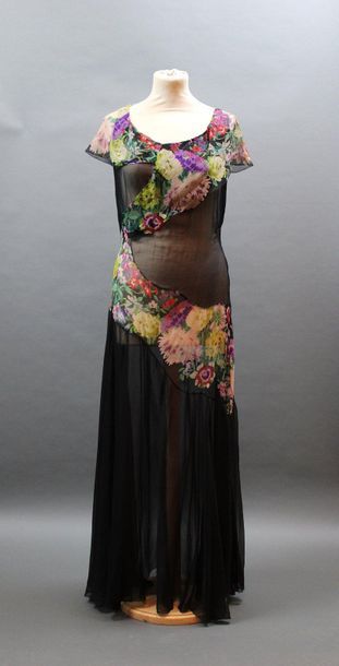 null Robe longue en mousseline noire et imprimée de fleurs, années 30