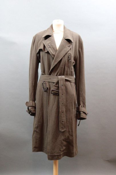 null Y's Yohji YAMAMOTO

Brown woollen coat (light wear), T.38 approx.