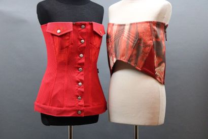 null JPG jeans et Jean Paul GAULTIER Femme

Un bustier rouge, T.42 env. et un bustier...