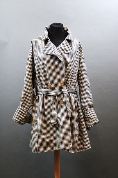 null CHANEL Boutique 

Black and white gingham raincoat, gold belt and buttons with...