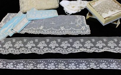 null Batch: various laces including Valenciennes, 6m20 X 0m11, embroidered tulle,...