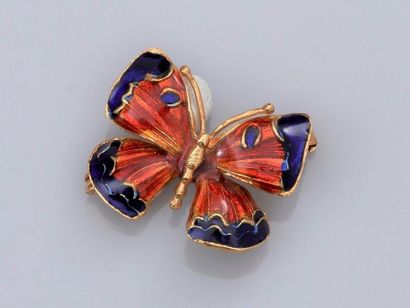 null Butterfly brooch in 750°/00 (18K) yellow gold, with green and red enamel decoration...