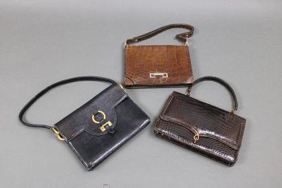 null Batch of 3 handbags including 1 in lizard scratched M. SELLIER (accident at...