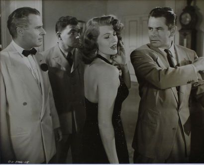 null CINEMA. Rita Hayworth dans le film 3Gilda" de Charles Vidor. Circa 1947. Tirage...