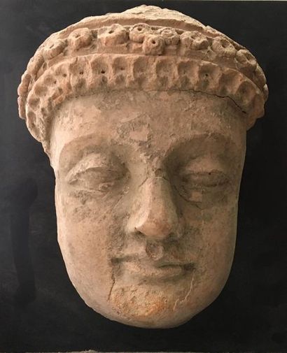 null Raw clay adoring face. Greco-Buddhist art of Gandhara, 1st - 5th century H:...