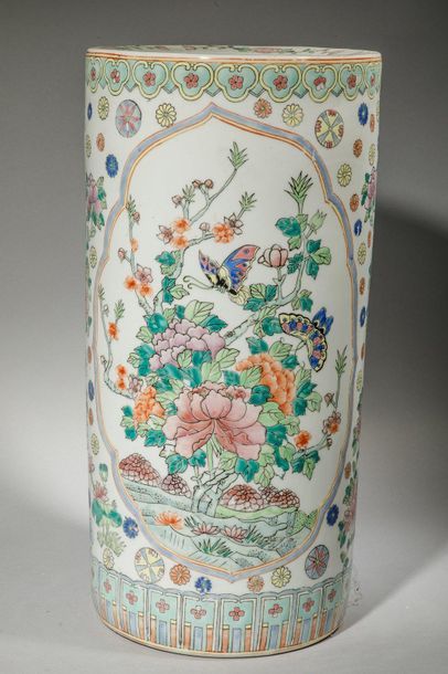 null Porcelain umbrella stand with floral and butterfly decoration in Canton China...