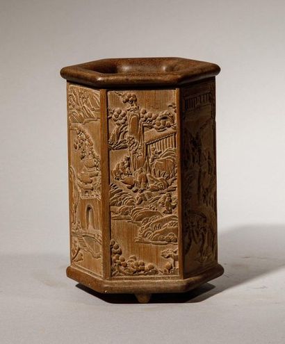 null Bitong brush pot in bamboo hexagonal shape with carved decoration. China, early...