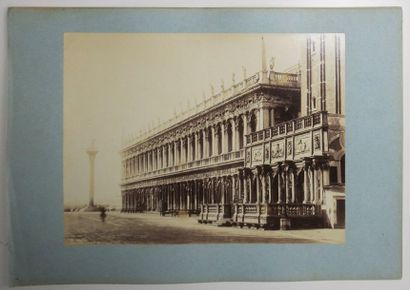 null ITALY - VENICE - 5 ANCIENT PHOTOGRAPHIES of the PLACE ST MARC and the BASILICA...