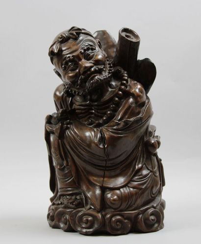 null JAPON. Représentation du Vieillard « Rôjin » en bois sculpté agenouillé portant...