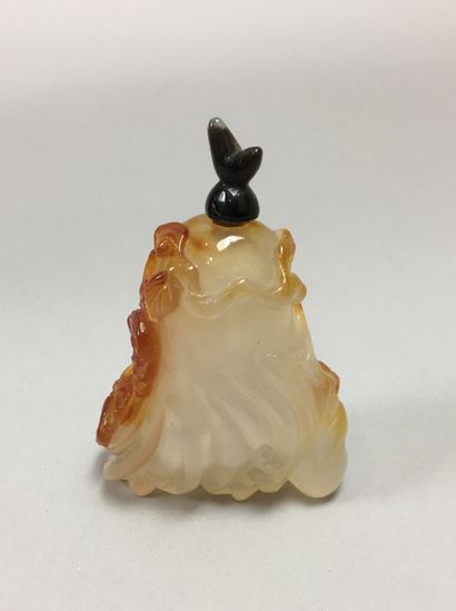 null Agate snuff bottle carved with a lemon called "Buddha's hand" and a bat. China,...