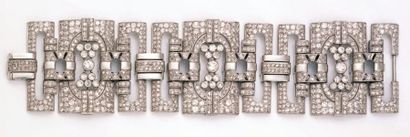 null Large bracelet articulé en platine composé de motifs rectangulaires géometriques...