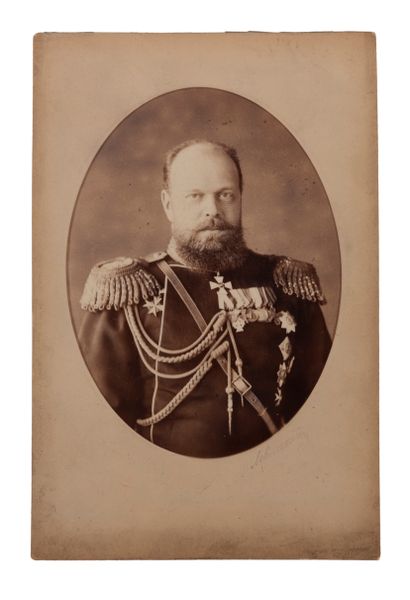null Levitsky & fils. Portrait de l'empereur Alexandre III. Saint-Pétersbourg, rue...