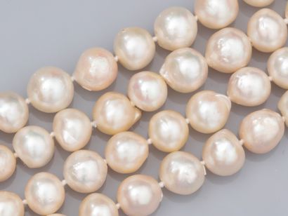 null Sautoir de perles de culture baroques diamètre 9/10 mm. L: 104 cm