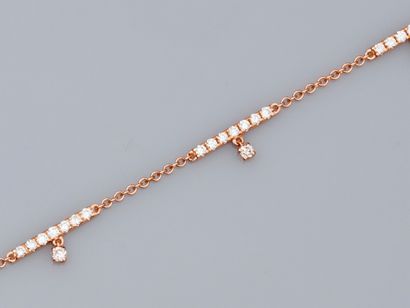 Bracelet in 18K pink gold, with a line of...