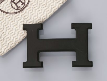 null HERMES, belt buckle H5382 in matt black PVD for belt L: 30 mm. Signed and numbered....