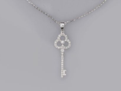 null Fine chain in 18K white gold with a small key in 18K white gold set with brilliant-cut...