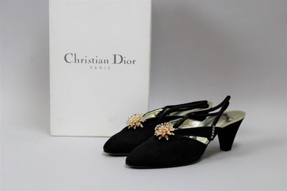 Christian Dior

Paire d'escarpins du soir...