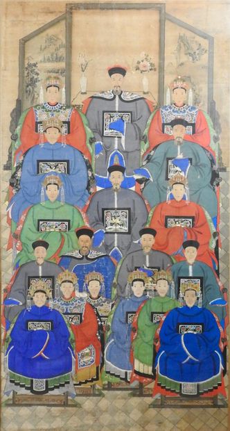 null Portrait of ancestors

Painting on silk and rice paper 18 figures

China Early...