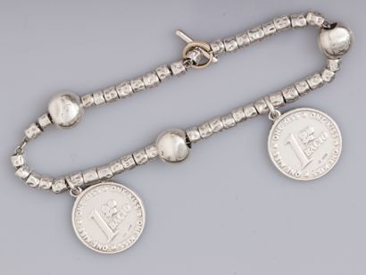 null DoDo, by Pomellato, silver nugget bracelet in 925 silver with 24 silver grains,...