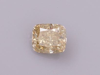 Diamant taille coussin de 1.52 ct, couleur...