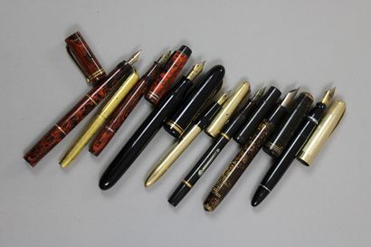 Ensemble de 8 stylos plume avec plumes en...