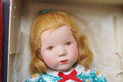 null Käthe KRUSE
Small German doll, head in composition, painted facial features,...