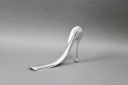 null MANOLO BLAHNIK
Chausse-pied en métal argenté, L : 29cm