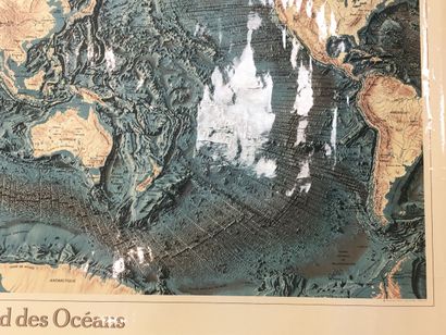 null OCEANS - BATHYMETRIE - "CARTE DU FONDS DES OCEANS", par Tanguy de Rémur (1933-2015)....