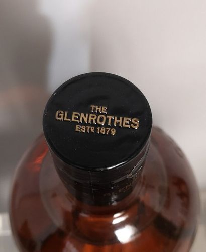 null 1 bouteille SCOTCH WHISKY THE GLENROTHES SPEYSIDE Single Malt (43°) 1998 Etui...