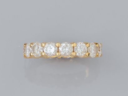 null Belle alliance diamants en or jaune 750°/°°(18K) , sertie de 15 diamants taille...