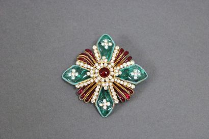 CHANEL Made in France
Flower brooch in glass...
