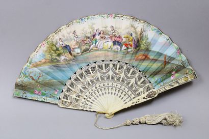 null Lot of three fans, XIXth century, one of which, gold and silver enhanced frame,...