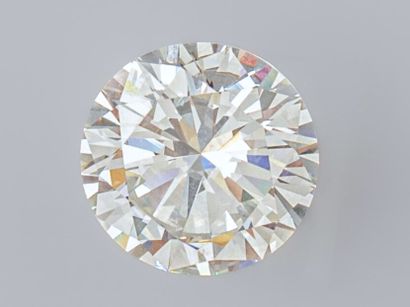 null Bague solitaire en platine, sertie d'un important diamant taille brillant de...