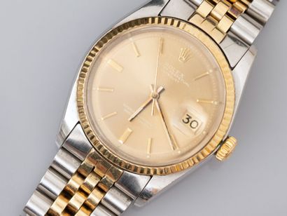 null "ROLEX
Oyster Perpetual Datejust
« Champagne Pie Pan Sigma""
Référence 1601
Montre...