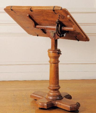 null TABLE D'ARCHITECTE en bois naturel, système à crémaillère, Travail XIXème de...