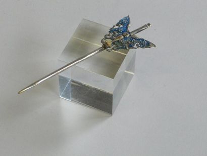 null Parure de cheveux en métal décorée d'un papillon émaillé bleu sur une fleur...