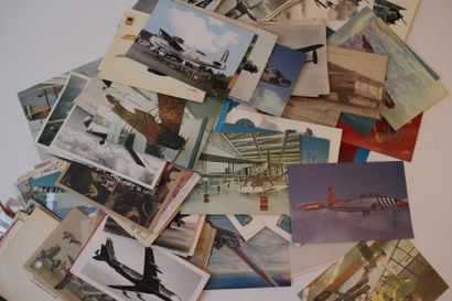 null Cartes postales d’avions militaires

Environ 150 cartes anciennes et modern...