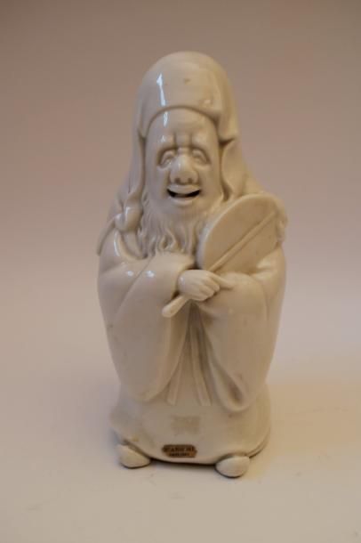 null Statuette en porcelaine blanc de Chine représentant un sage à l’éventail. Chine...