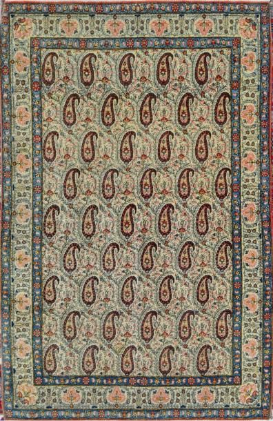 null GHOUM-KORK (Iran), vers 1965, (en belle laine de qualité), Epoque du Shah

Champ...