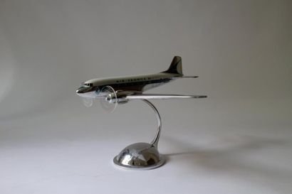 null DOUGLAS DC3- AIR France

Maquette en fonte d’aluminium poli aux couleurs de...