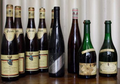 null LOT 9 bouteille VINS BLANCS ALLEMANDS MILLESIMES 1989 ET 1990 
