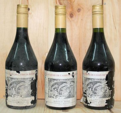 null 3 bouteilles DOUBLE CREME DE CASSIS PRUNEL de BOURGOGNE - ROPITEAU 
Etiquettes...