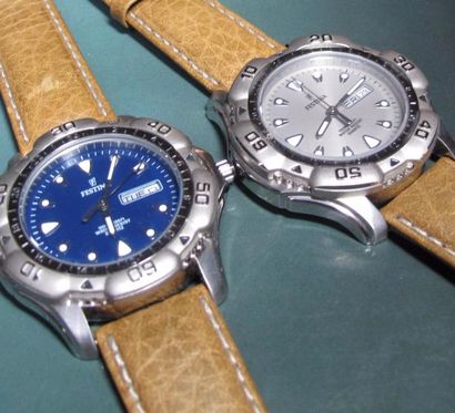 FESTINA Deux montres d'homme en acier sur bracelet cuir. Quartz