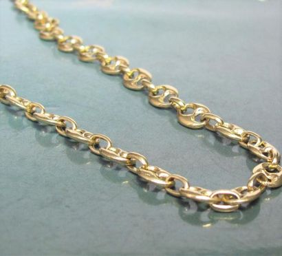   Collier en or jaune 750°/00, maille grain de café. 21.10 g. L : 41 cm