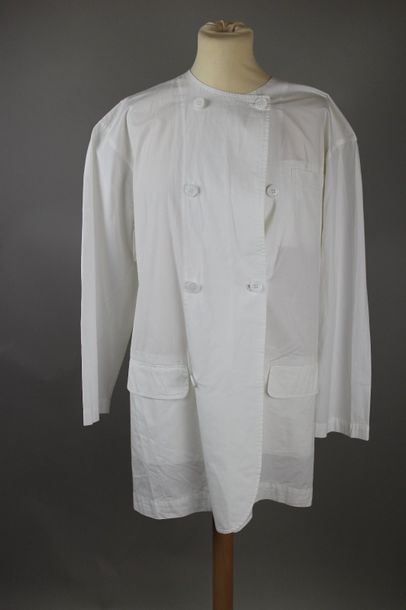 null Robe de Chambre

Comme des Garçons

Veste en coton blanc