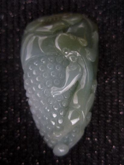 Jade Chine, pendentif en jade/ Jadéite de grade A

5.5x3cm

