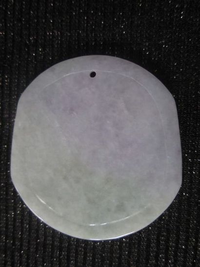 Jade Chine, pendentif en jade/ Jadéite de grade A

5.2x4.5 cm

