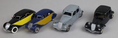 null DINKY TOYS (F)

4 voitures 

2 Peugeot 202

Et 2 tractions Citroën 11BL 24N...