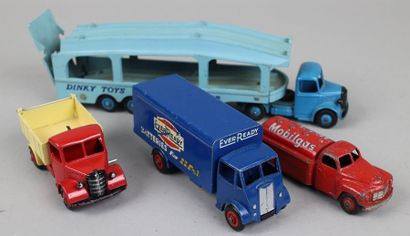null DINKY TOYS (GB)

8 Camions

SNOW PLOUGH

THOMPSON TANK SHELL

FODEN REGENT

FODEN...